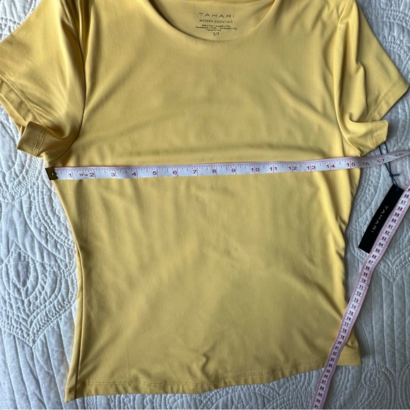 TAHARI modern essentials. Top with a double lining. Size S/P. - Picture 5 of 9